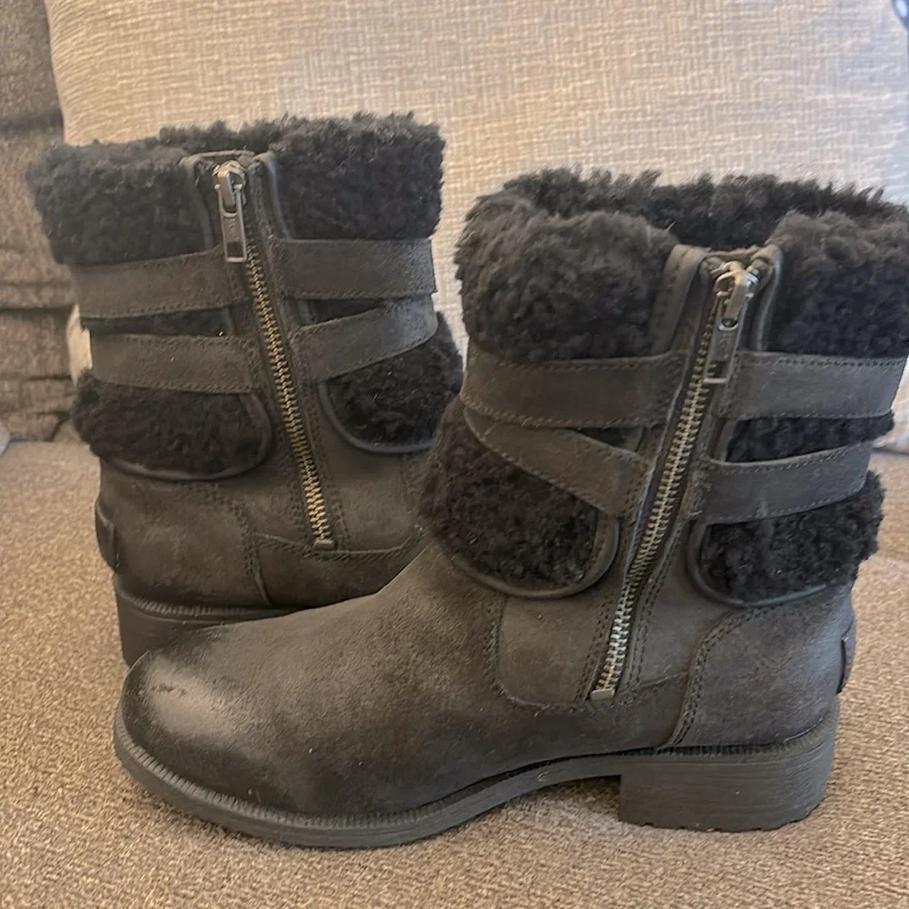 UGG BLAYRE III LEATHER WOOL BLACK FULLY LINED ANKLE MID ZIP BOOTS SIZE‎ 6…
